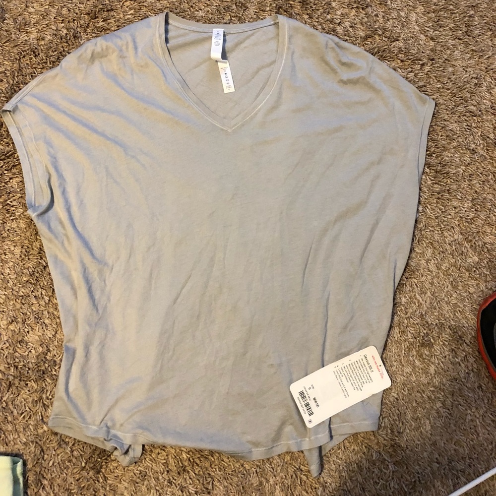 Lululemon Devout tee II